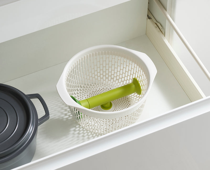 Spindola™ Green In-Sink Salad-Spinning Colander