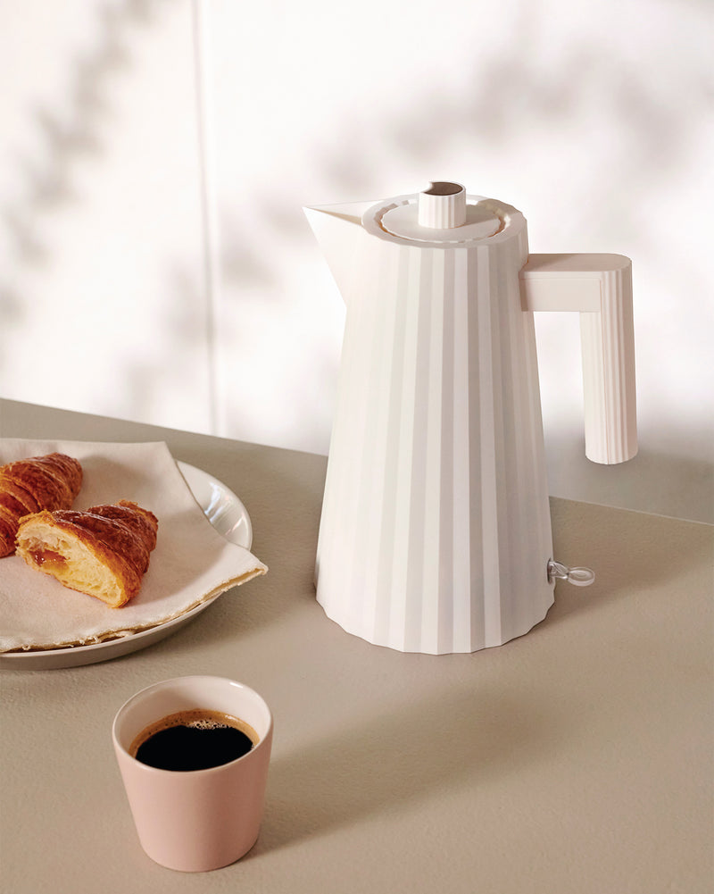 Plisse Electric Water Kettle - White