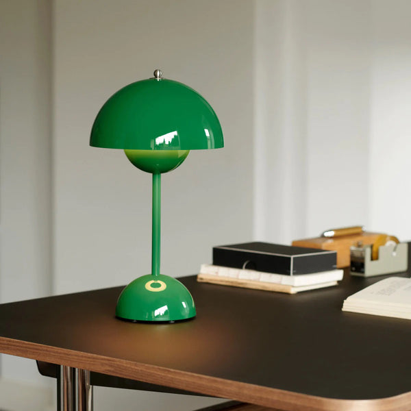 Flowerpot VP9 LED Portable Lamp